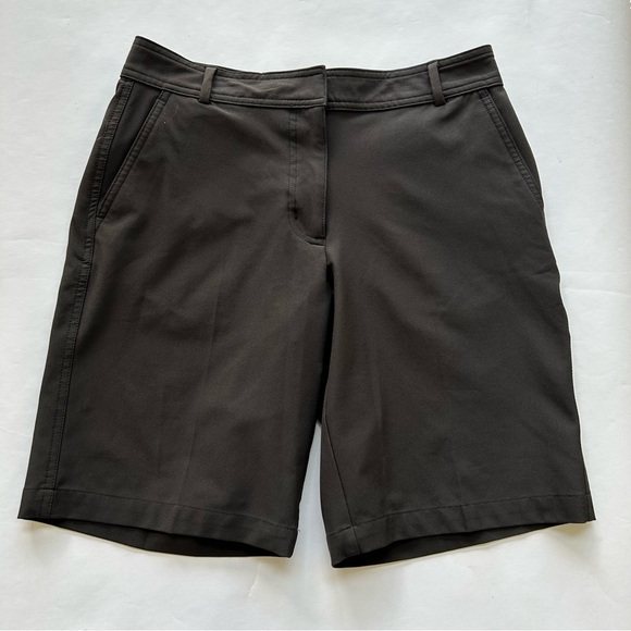 Tommy Bahama Women’s Bermuda Shorts 4 Black Dri-Logic Stretch Performance - Picture 1 of 4